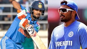 T20 World Cup 2026: ഇഷാന്‍ ഫാന്‍സ് പണി തുടങ്ങി, ഓപ്പണിങില്‍ സഞ്ജുവില്ല!! അവരുടെ ആവശ്യമിങ്ങനെ