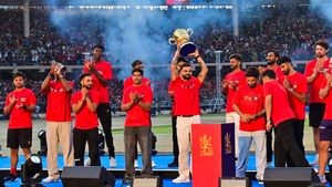 IPL 2026: പുതിയ സീസണ്‍ ആ തിയ്യതിക്കില്ല? വൈകും! ഫൈനലും നീളും; നീക്കമിങ്ങനെ