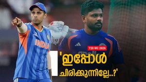 'തന്റെ ചിരിയൊക്കെ തീര്‍ന്നോടോ? അവന്റെയൊരു വിന്നിംഗ് കോംബിനേഷന്‍'; കട്ടക്കലിപ്പില്‍ സഞ്ജു ഫാന്‍സ്