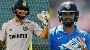 പാൽ വിറ്റു, പട്ടിണി കിടന്നു, തൂപ്പുകാരനാകേണ്ടി വന്നു! ദാരിദ്ര്യത്തോട് പൊരുതി ജയിച്ച ആ 5 ഇന്ത്യൻ താരങ്ങൾ ഇവരാണ്