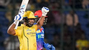 IPL 2026: ആ ഒരു ചിഹ്നം നിങ്ങളെ സൂപ്പർ സ്റ്റാറാക്കും! സഞ്ജുവിനെ വാനോളം പുകഴ്ത്തി ആകാശ് ചോപ്ര; ആരാധകർക്ക് ആവേശം