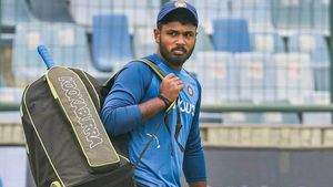 സഞ്ജുവിനെ ആര്‍ക്കും വേണ്ട, സാലിയെ വിടാതെ കൊച്ചി; കെസിഎല്ലില്‍ നിന്ന് സഞ്ജു പുറത്തേക്ക്?