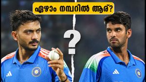 ഡൽഹി ടി20: ഏഴാം നമ്പറിൽ ഇന്ത്യയുടെ തുറുപ്പുചീട്ട് ആര്? അക്സർ പട്ടേലോ വാഷിംഗ്ടൺ സുന്ദറോ?