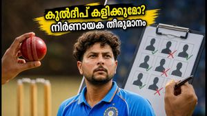 കൊളംബോ ടെസ്റ്റ്: കുൽദീപ് യാദവ് പ്ലേയിങ് ഇലവനിലെത്തുമോ? കണക്കുകൾക്കും ഐ-ടെസ്റ്റിനും ഇടയിൽ ഇന്ത്യയുടെ നിർണായക തീരുമാനം!