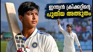 15-ാം വയസ്സിൽ ക്യാപ്റ്റൻ, ഡിആർഎസ് മാജിക്; ഇന്ത്യൻ ക്രിക്കറ്റിന്റെ പുതിയ അത്ഭുതമായി വൈഭവ് സൂര്യവംശി