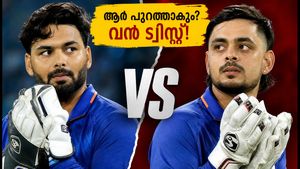 ഡൽഹി ടി20: സഞ്ജു സാംസണോ ഇഷാൻ കിഷനോ? ഇന്ത്യയുടെ അന്തിമ പ്ലേയിംഗ് ഇലവനിൽ വൻ ട്വിസ്റ്റ്!
