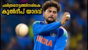കുൽദീപ് യാദവ് ചരിത്രനേട്ടത്തിലേക്ക്; വിൻഡീസിനെതിരെ 200 വിക്കറ്റ് തികയ്ക്കാൻ ഇനി വേണ്ടത് ഇത്ര മാത്രം!