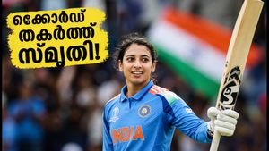 ഇന്ത്യ-പാക് പോരാട്ടത്തിന് മുൻപ് റെക്കോർഡ് തകർത്ത് സ്മൃതി മന്ദാന; ഇന്ന് ദുബായിൽ ചരിത്രം ആവർത്തിക്കുമോ?