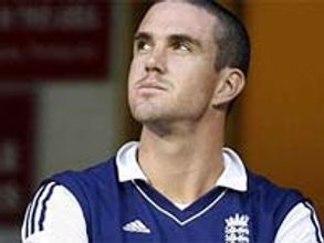 క్రికెట్: ఇంగ్లాండు పర్యటన రద్దు