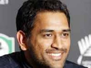 సెహ్వాగ్ తో గొడవల్లేవు: ధోనీ