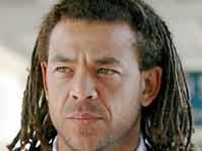 అసీస్ ఆటగాడు సైమోపై మరో దెబ్బ