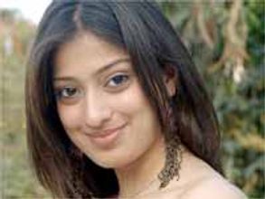 ధోనీ కోసం వెళ్లలేదు: లక్ష్మీరాజ్