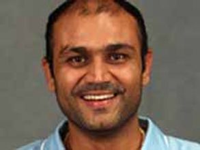 క్రికెటర్ సెహ్వాగ్ పై కోర్టు కేసు