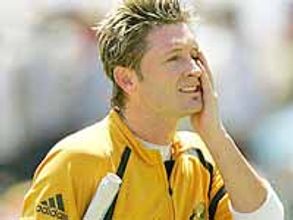 చాంఫియన్స్ లీగ్ కు క్లార్క్ దూరం