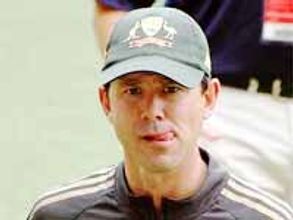 ధోనీ సేనను ఓడించడం కష్టం: పాంటింగ్