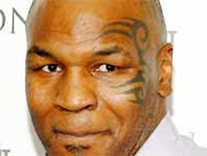 ఎయిర్ పోర్టులో గొడవ: మైక్ టైసన్ అరెస్టు