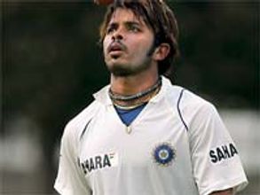 శ్రీశాంత్ ధాటి: లంచ్ కు శ్రీలంక 138/5