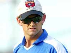 సేన బెదిరింపు:ఐపియల్ కు గిల్ క్రిస్ట్ డౌట్