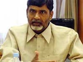 దేశ ప్రతిష్టను దిగజారుస్తున్నారు: బాబు