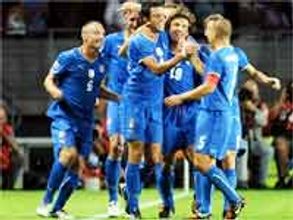 గ్రూప్ దశలో తిరుగులేని ఇటలీ