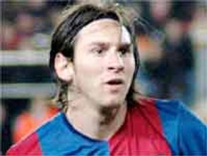 వరల్డ్ కప్ ఫుట్ బాల్ లో సెలబ్రిటీల ఫేవరైట్ మెస్సీ