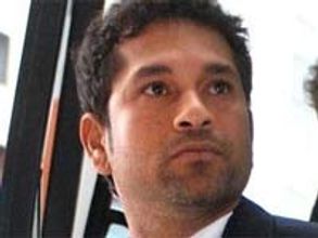 ఆ పుస్తకంలో నా నెత్తురు లేదు: సచిన్ టెండూల్కర్