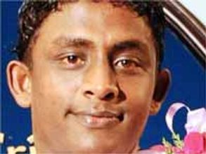 భారత బౌలర్లకు మెండిస్ పరీక్ష: 256 పరుగులకు ఆలౌట్