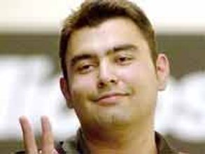 హైదరాబాదీ గగన్ నారంగ్ కు స్వర్ణం, బింద్రాకు సిల్వర్