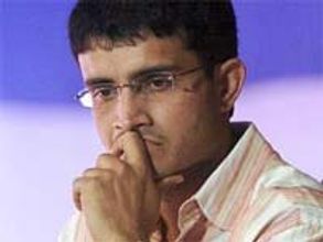 చెదిరిన సౌరవ్ గంగూలీ ఐపియల్ కల, ఫ్రాంచైజీల అయిష్టత