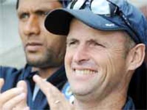 భారత కోచ్ కిర్‌స్టన్ గురి వీరేంద్ర సెహ్వాగ్, గౌతమ్ గంభీర్‌లపైనే