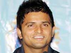 అస్ట్రేలియా ఉత్తదే, మూడు జట్ల మధ్యే పోటీ ఉంటుంది: సురేష్ రైనా