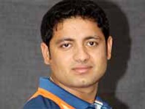 ధోనీకి పియూష్ చావ్లా తలనొప్పి, జట్టు కూర్పుపై డైలమా