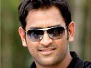 శ్రీశాంత్‌కు క్లాస్ పీకిన భారత క్రికెట్ జట్టు కెప్టెన్ మహేంద్ర సింగ్ ధోనీ