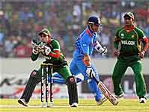 టాస్ గెలిచి ఫీల్డింగ్ ఎంచుకున్న బంగ్లాదేశ్, కోహ్లీ ఇన్, రైనా ఔట్