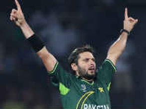 కెనడాపై ఓడబోయి గెలిచిన పాకిస్తాన్, పుణ్యమంతా ఆఫ్రిదీదే