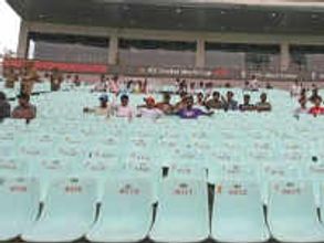 డెక్కన్ - కోల్‌కత్తా మ్యాచ్‌పై గంగూలీ ప్రభావం, అభిమానులు లేక విలవిల