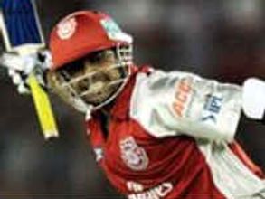 వాల్తాటి మెరుపు సెంచరీ: చెన్నై సూపర్ కింగ్స్ ధోనీ సేనకు షాక్