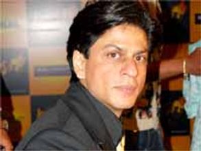 షారూఖ్ చొక్కా మాత్రమే విప్పుతాడట: కోల్‌కత నైట్ రైడర్స్ ఫైనల్ చేరితే