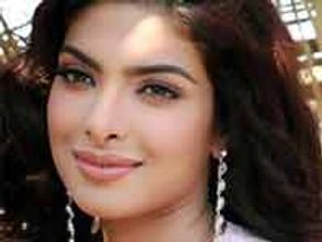 కోల్ కత్తా నైట్‌రైడర్స్‌ చాలా బాగా ఆడుతున్నారు: ప్రియాంక చోప్రా