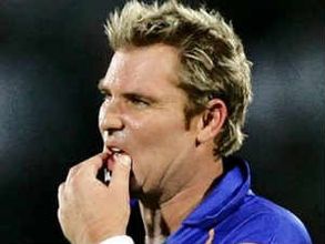 బాలీవుడ్ నుండి ఆఫర్స్ వస్తున్నాయి: షేన్‌వార్న్