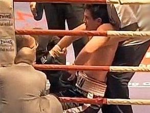 రింగులో పడిపోయి రష్యా బాక్సర్ రోమన్ మృతి