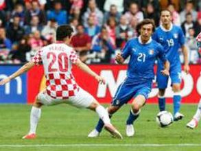 క్రొయేషియాతో డ్రా, క్వార్టర్స్‌కు ఇటలీ అనుమానమే
