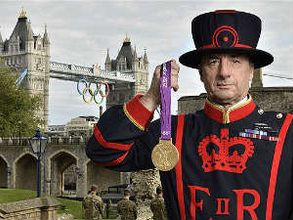 'టవర్ ఆఫ్ లండన్' లో ఒలంపిక్ మెడల్స్