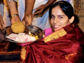 మరిన్ని విజయాలు సాధిస్తా: శ్రీవారి సేవలో సైనా