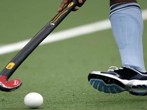 అమ్మాయిలతో అసభ్యంగా: మహిళా హకీ కోచ్ అరెస్టు