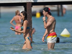 ప్రేయసితో నగ్నంగా రొనాల్డో, ప్రియురాలితో పెళ్లికి రొరీ నో