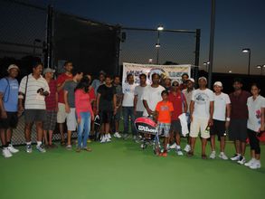 ఐక్యతకు ఎన్నారై తెలుగువాళ్లకు టెన్నిస్ పోటీలు