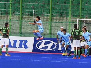 పాక్‌పై విన్: హాకీలో భారత్‌కు స్వర్ణం, ఒలింపిక్స్‌కు అర్హత