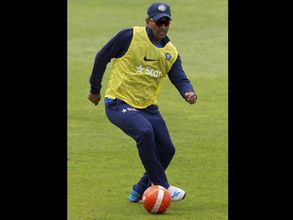 ఐఎస్ఎల్ లీగ్: చెన్నై జట్టుకు సహ యజమానిగా ధోనీ