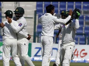 20ఏళ్లలో తొలిసారి: ఆసీస్‌పై టెస్ట్ సిరీస్ గెలిచిన పాక్